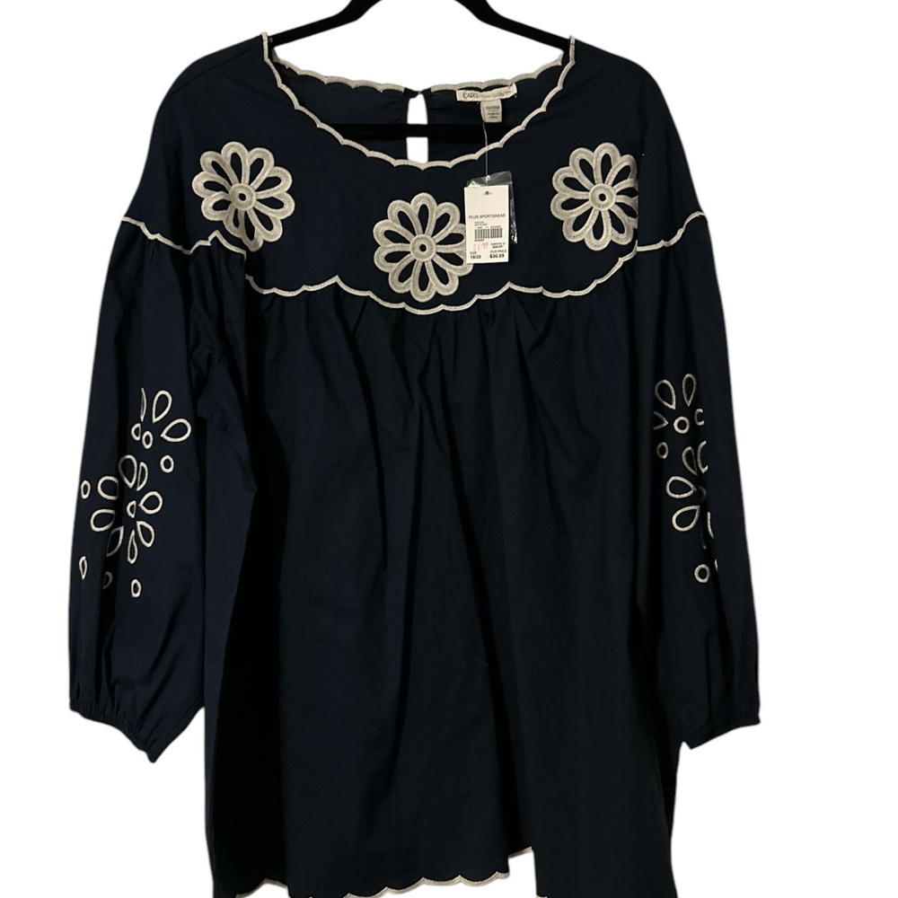 Cato Navy Floral Embroidered Women's Top - Picture 2 of 7